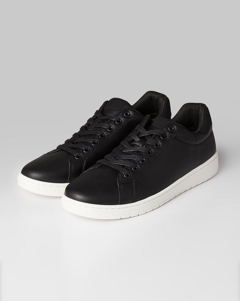 MEN'S EVERYDAY SNEAKERS