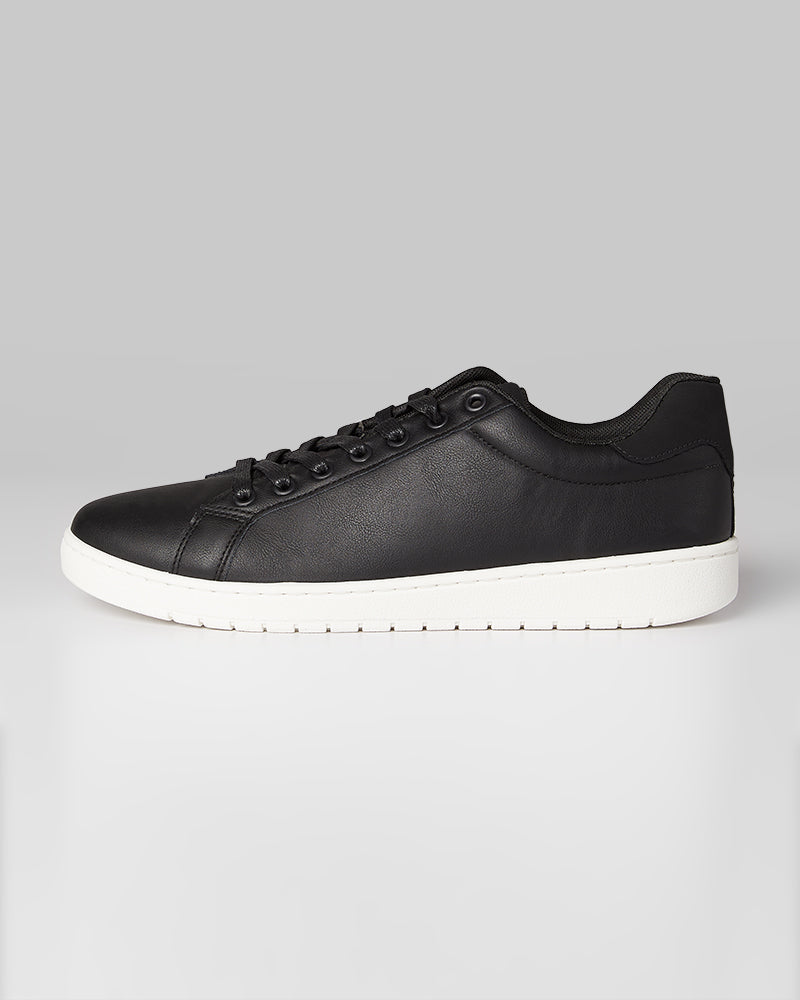 MEN'S EVERYDAY SNEAKERS